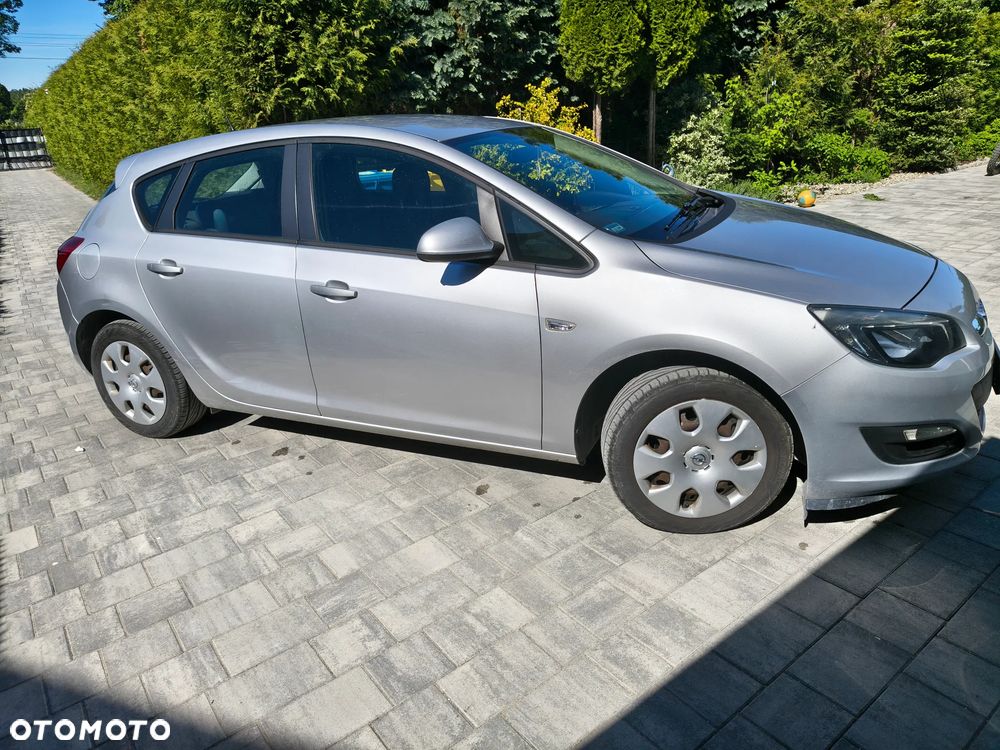 Opel Astra 1.6 Active EU6 - 1