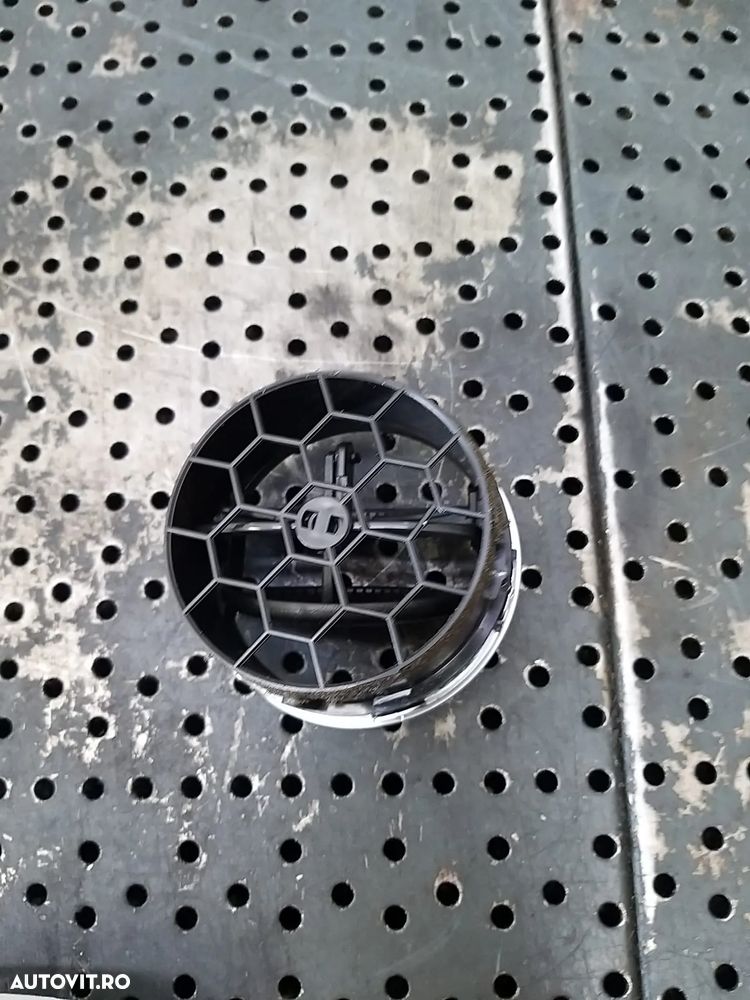 Grila ventilatie bord suzuki vitara ly 7363054p0 - 3