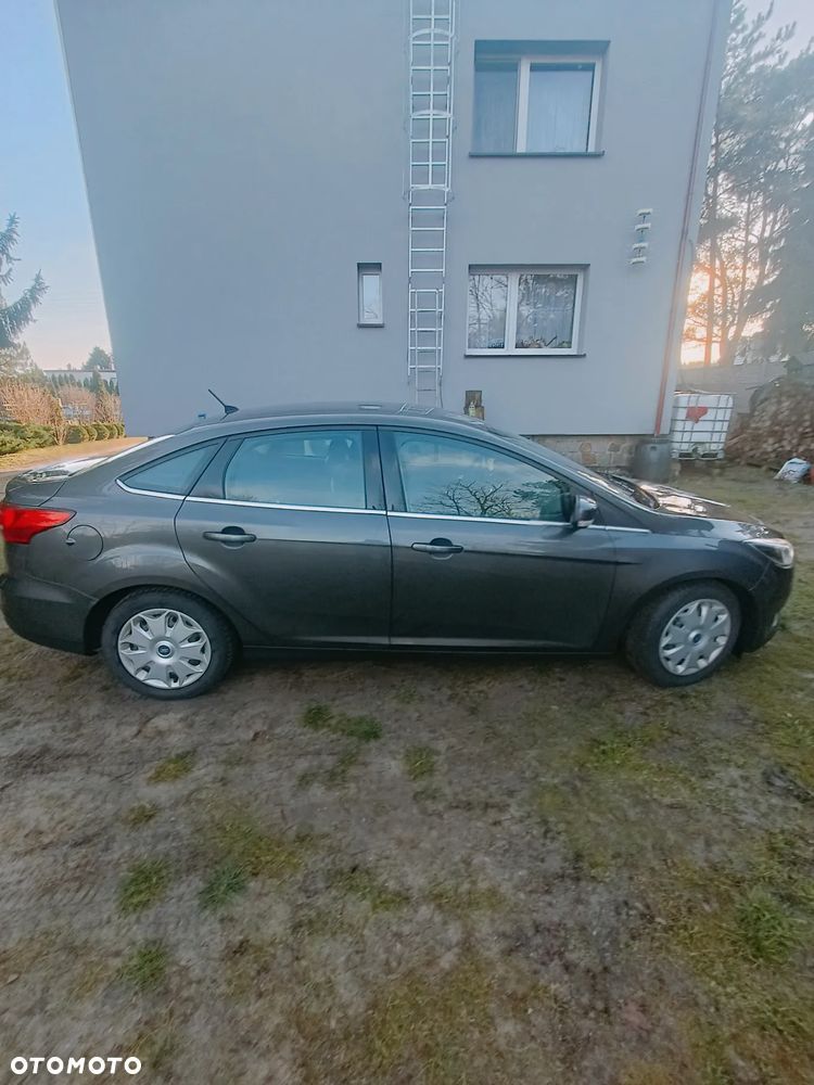 Ford Focus 1.6 SYNC Edition - 8