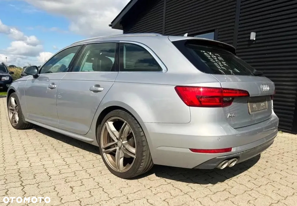 Audi A4 - 4