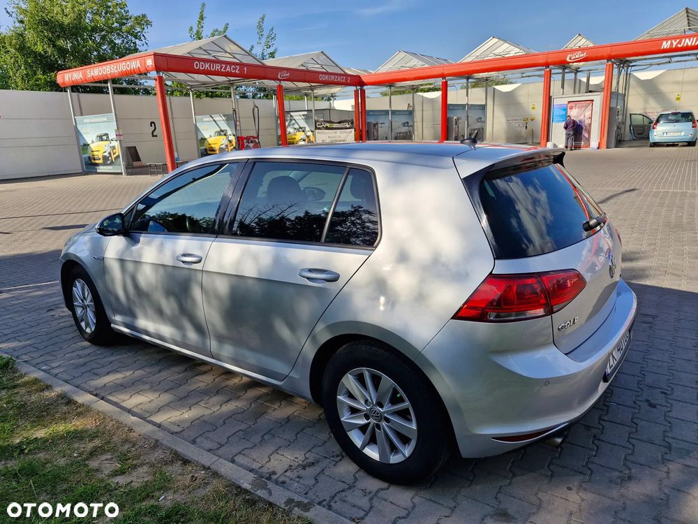 Volkswagen Golf 1.0 TSI BlueMotion DSG Comfortline - 2