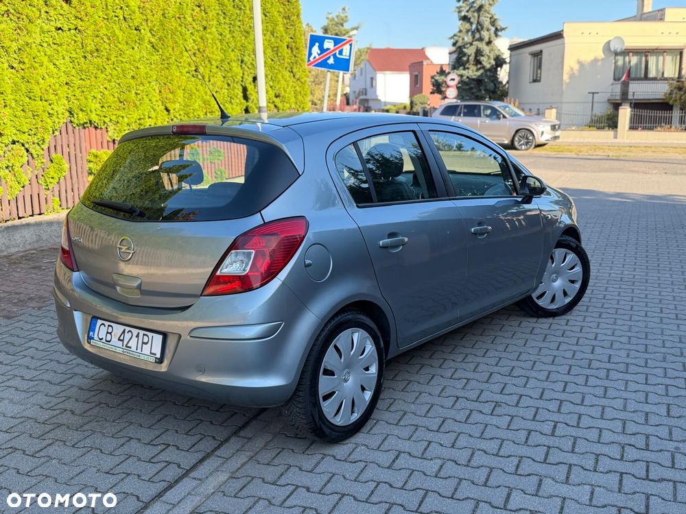 Opel Corsa - 11