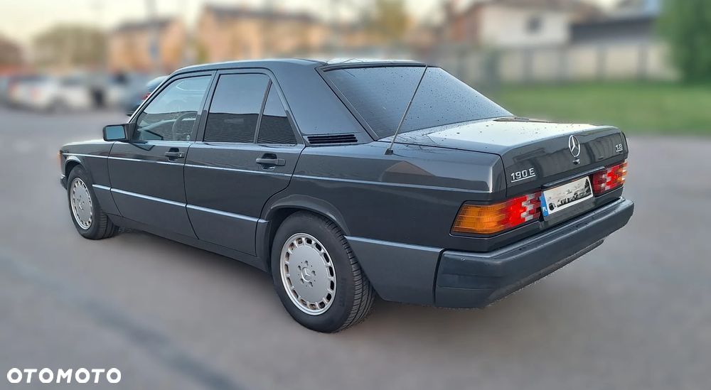 Mercedes-Benz W201 (190) - 9