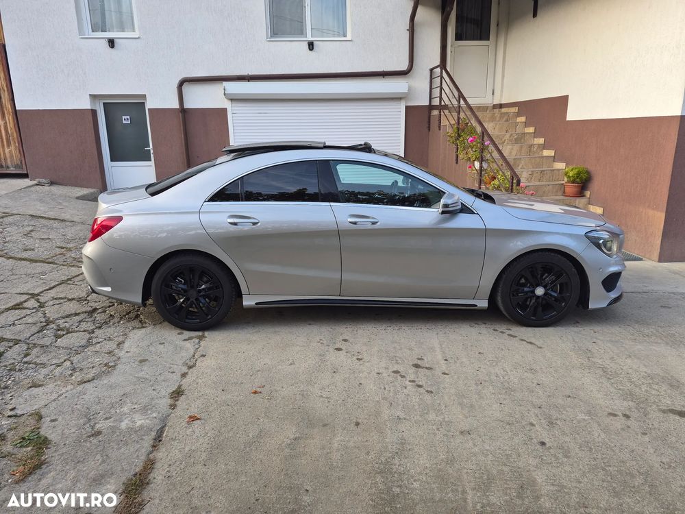 Mercedes-Benz CLA 200 - 30