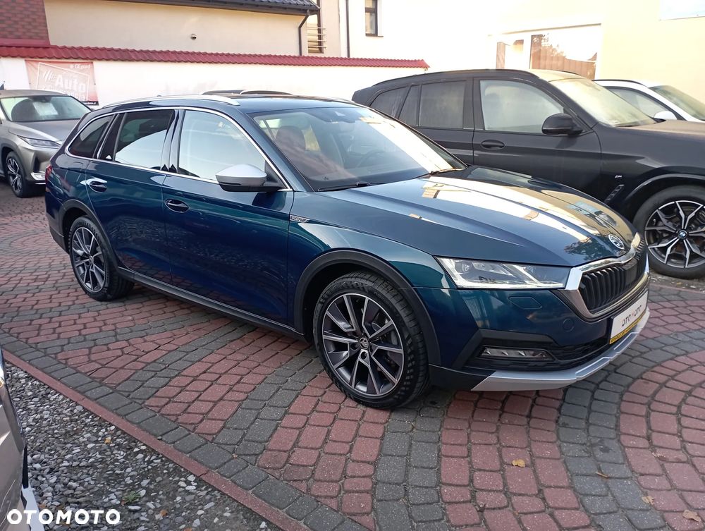 Skoda Octavia 2.0 TDI 4x4 Scout DSG - 3