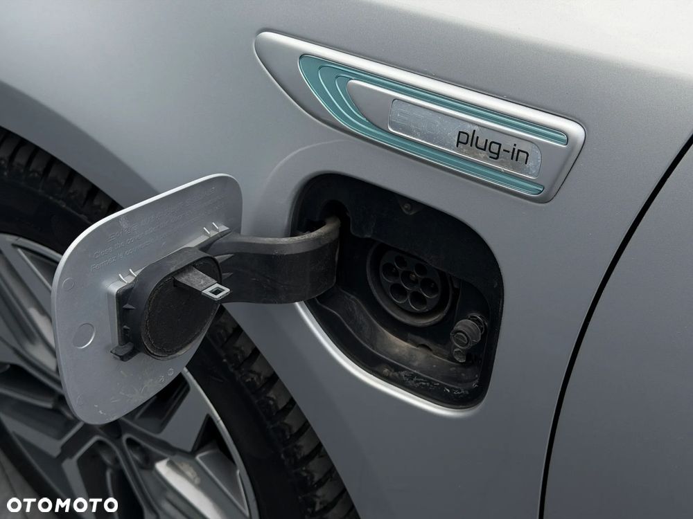 Kia Optima Plug-in Hybrid - 10