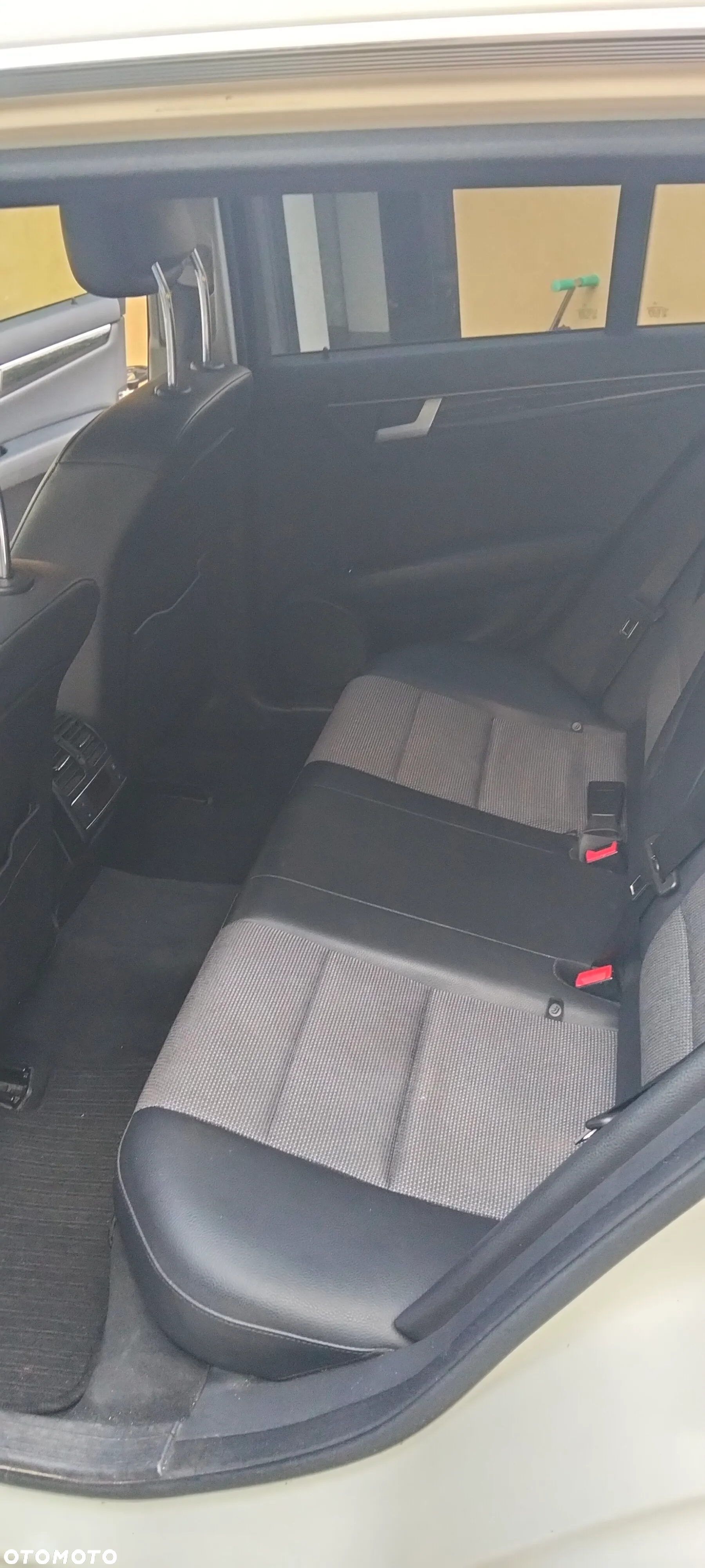 Mercedes-Benz Klasa C 220 CDI BlueEff 4-Matic Avantgarde - 7