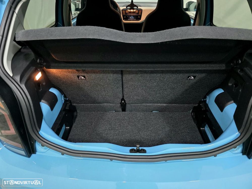 VW Up! 1.0 Move Color - 34