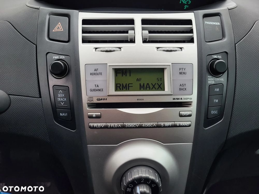 Toyota Yaris 1.3 VVT-i Cool - 15