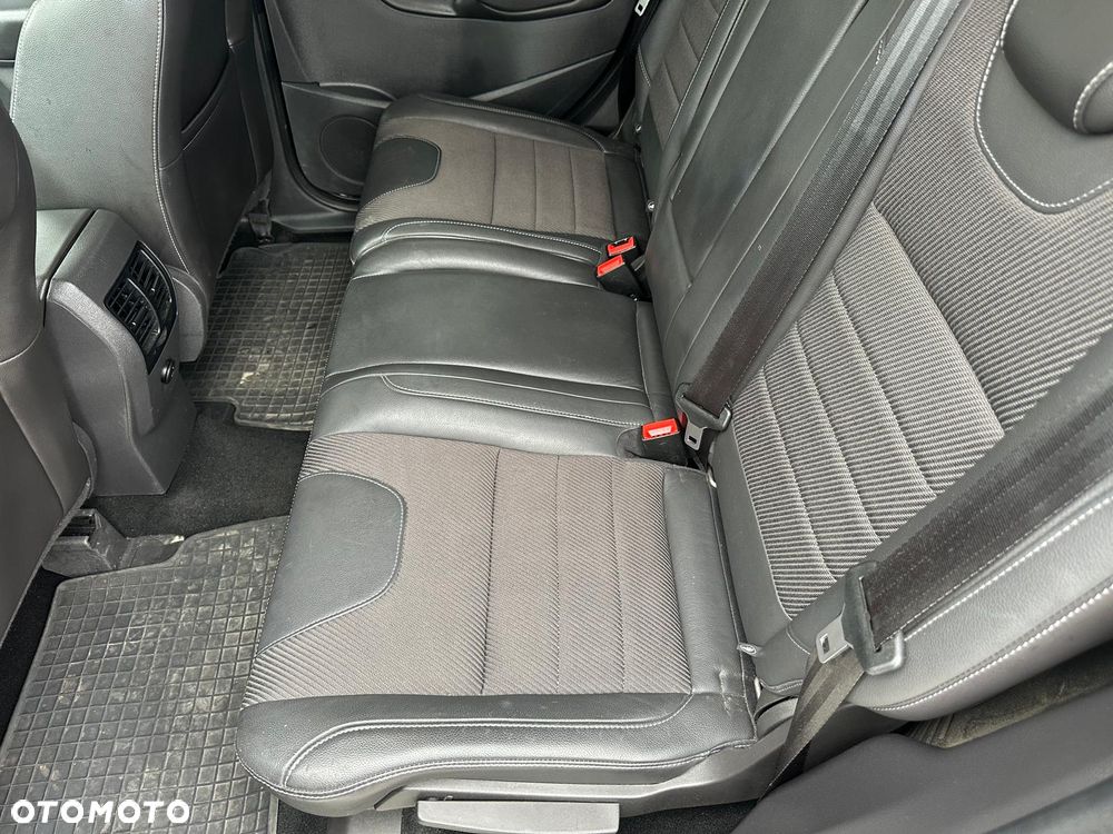 Ford Kuga - 13