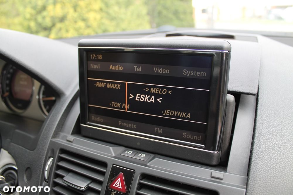 Mercedes-Benz Klasa C 220 CDI DPF Avantgarde - 32
