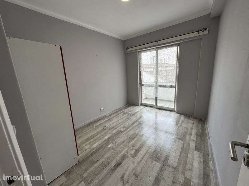 T2 Torre da Marina – Perto de Transportes e Baia do Seixal - Grande imagem: 5/10