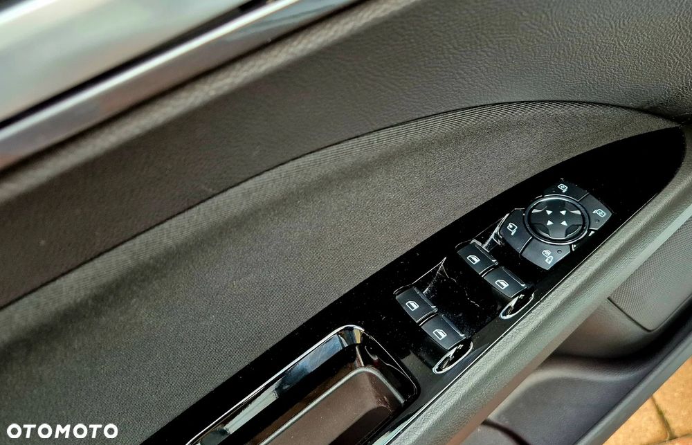 Ford Mondeo 2.0 EcoBlue Titanium - 18