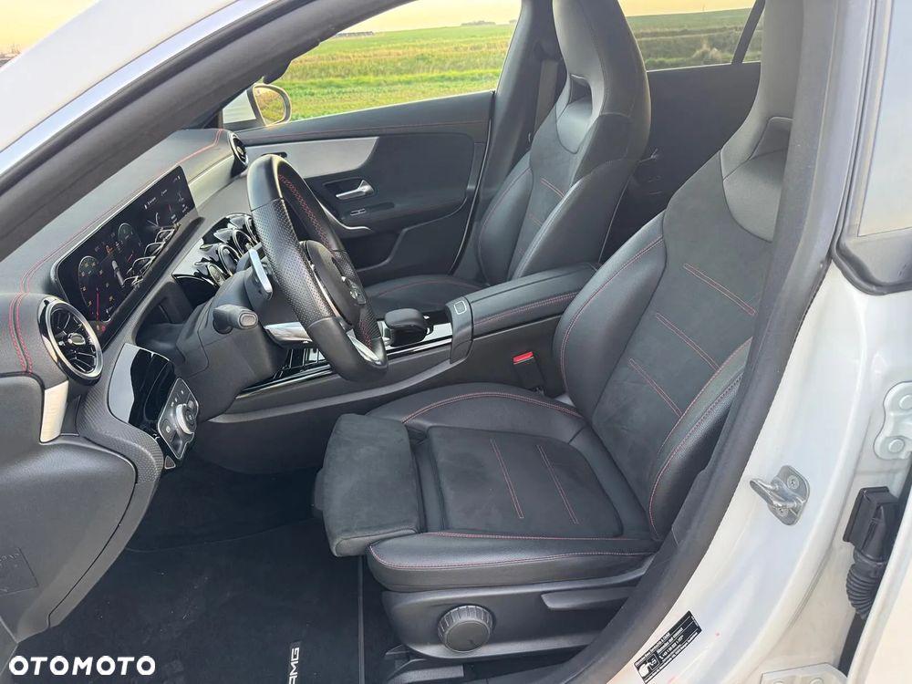 Mercedes-Benz CLA 200 d AMG Line 8G-DCT - 10