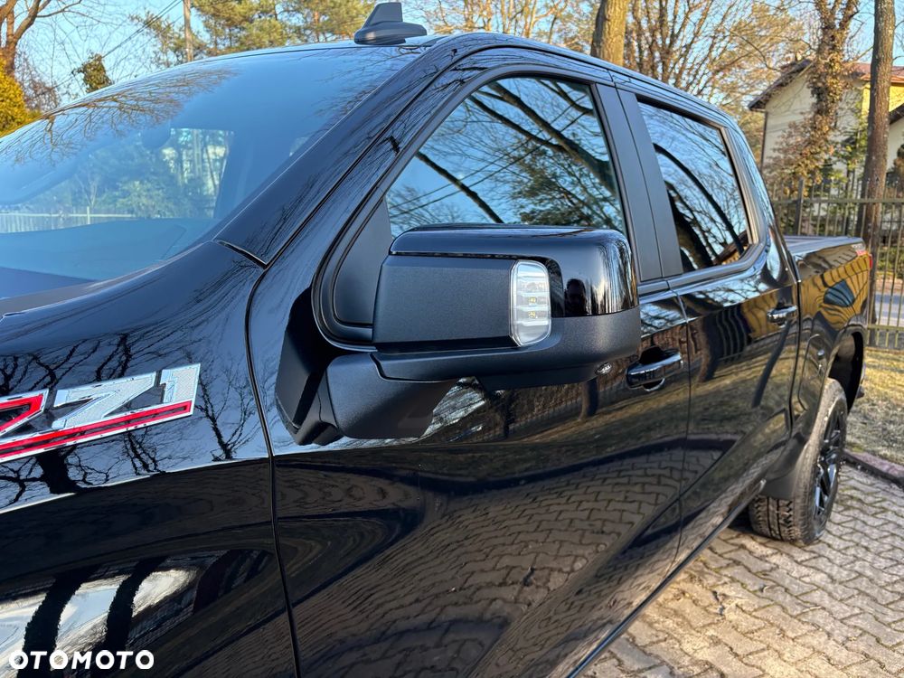 Chevrolet Silverado - 10