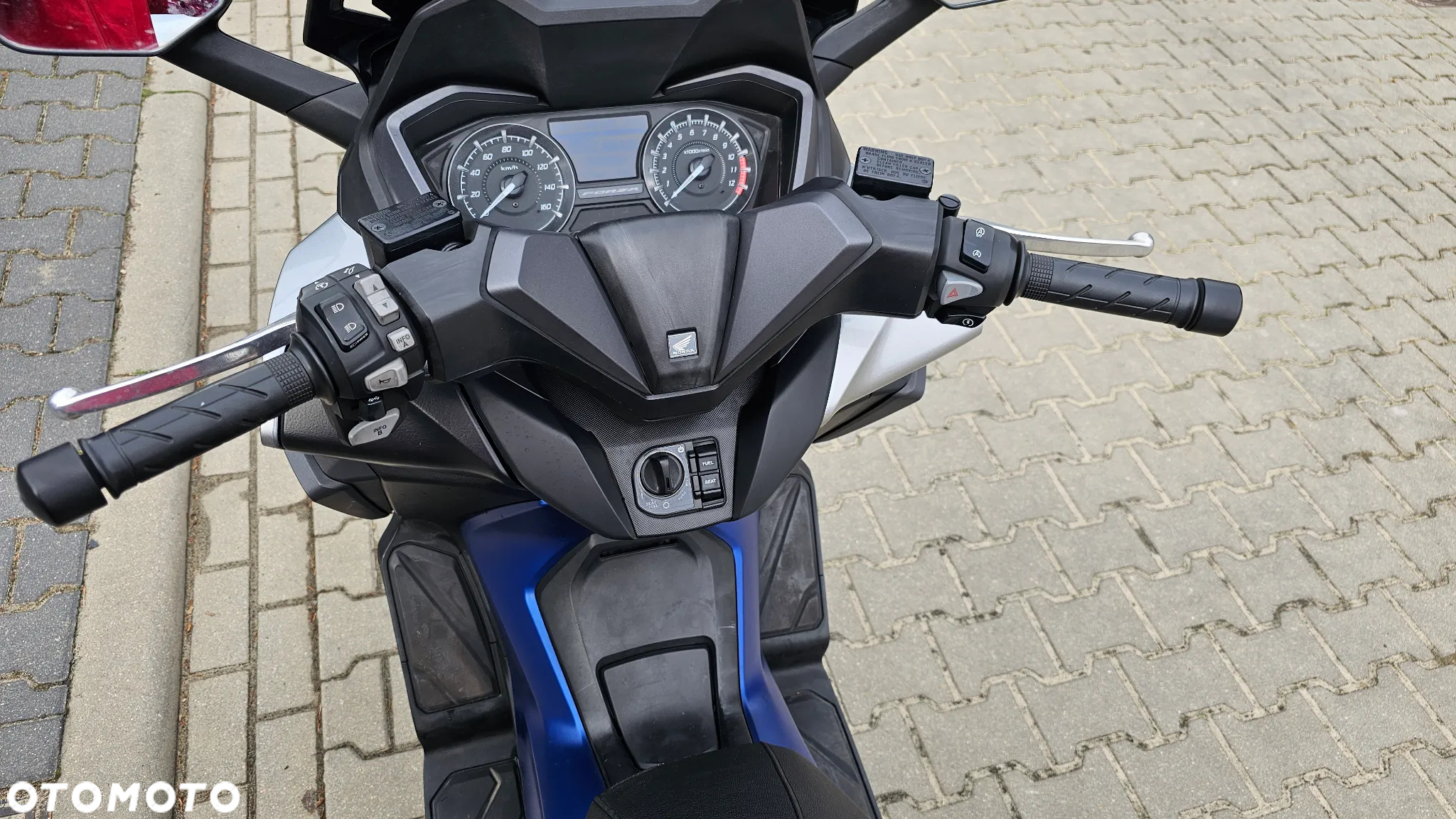 Honda NSS - 8