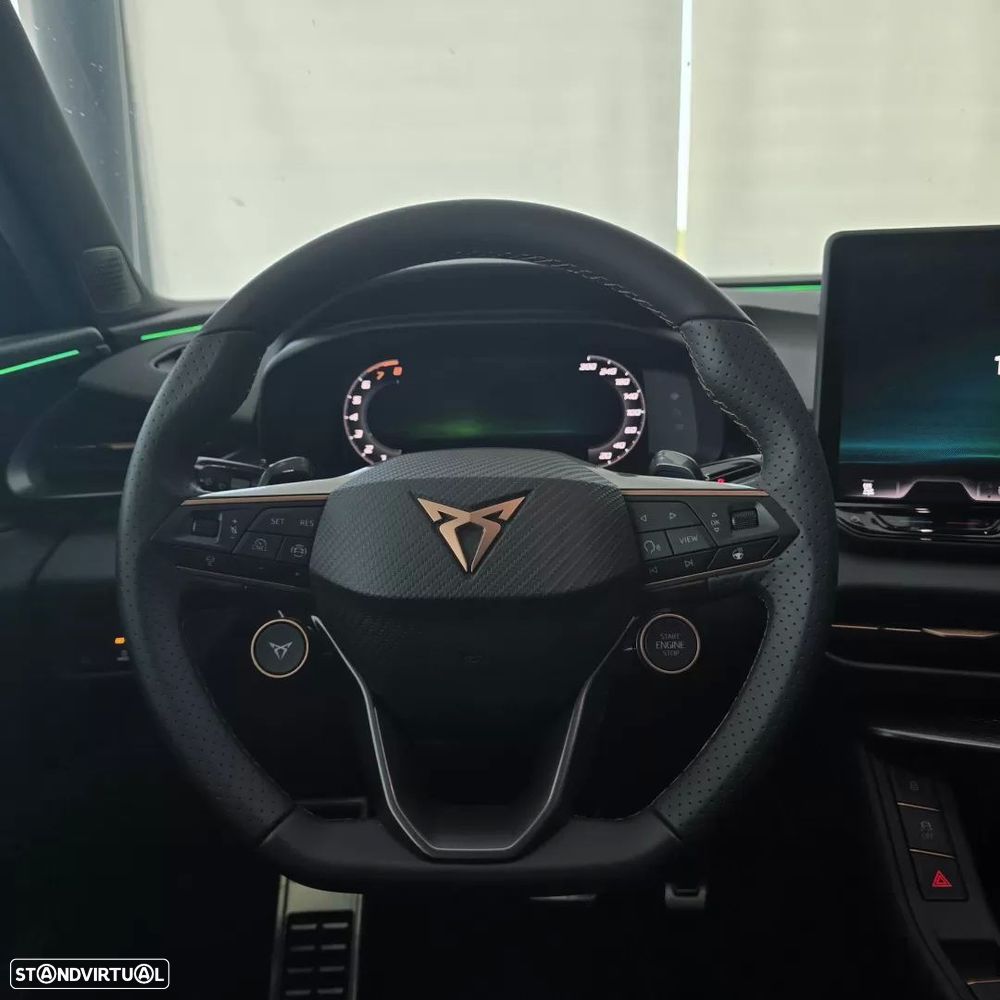 Cupra Terramar 1.5 e-Hybrid DSG - 30