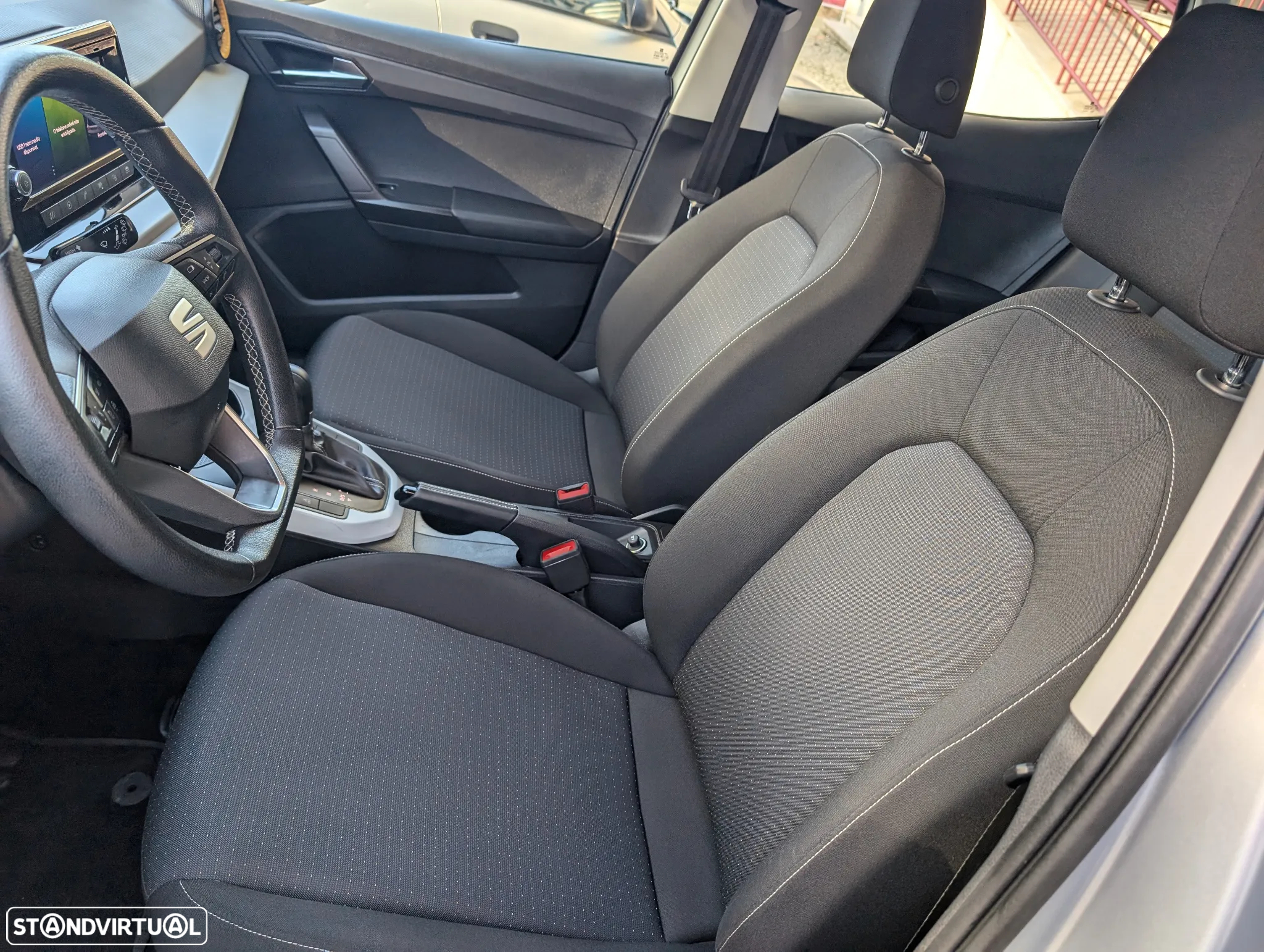 SEAT Arona 1.0 TSI Wave DSG - 11