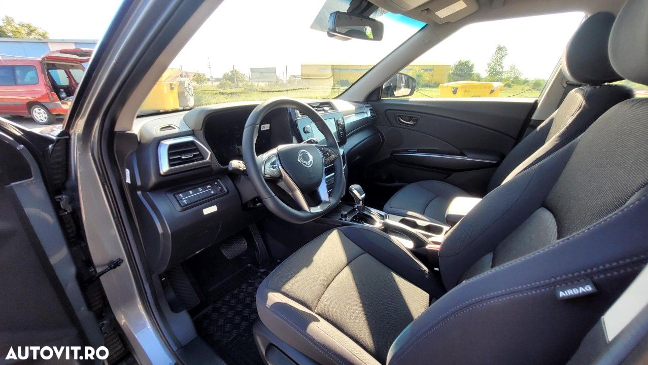 SsangYong Tivoli - 23
