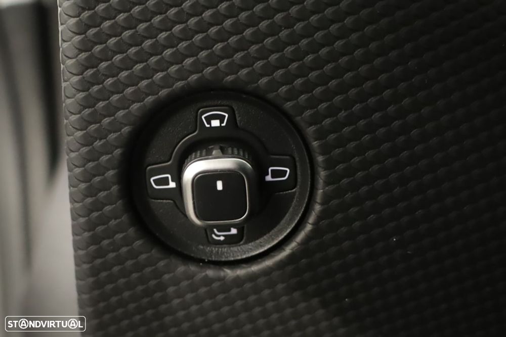 DS DS4 1.5 BlueHDi Trocadero Cross EAT8 - 18