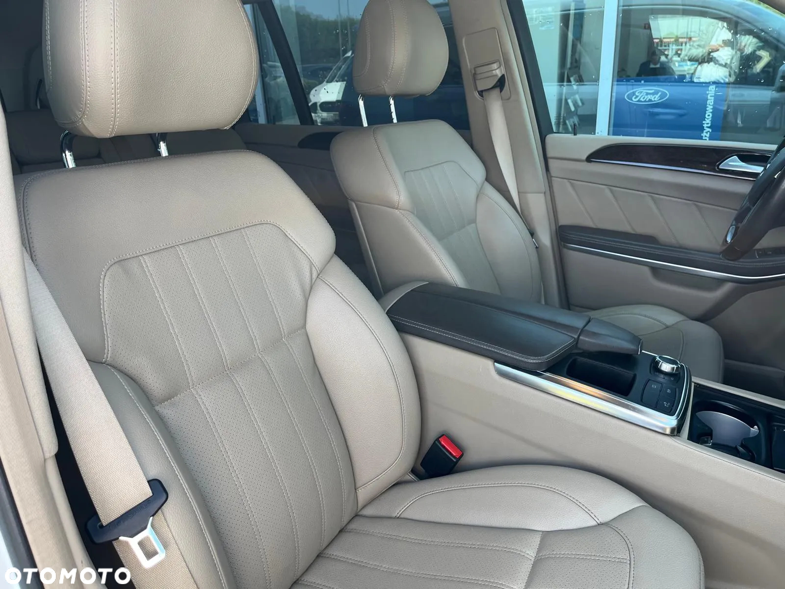 Mercedes-Benz GL 500 4-Matic - 24
