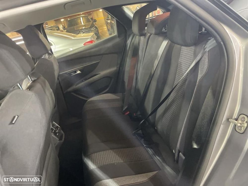 Peugeot 3008 1.5 BlueHDi Active Pack - 4