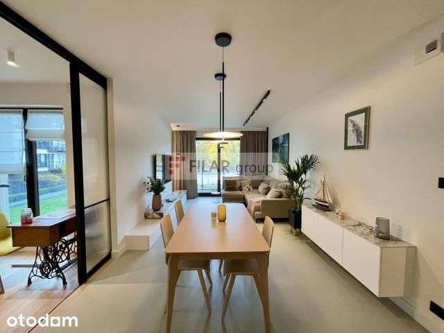 Apartament Dzielna 62, trzy pokoje garaż komórka l