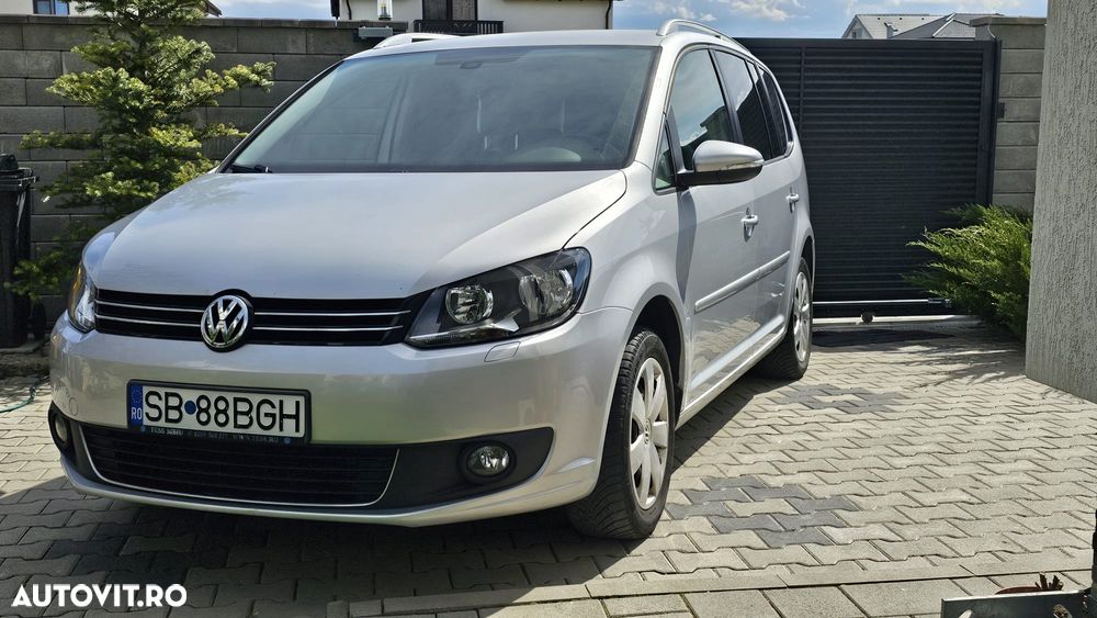 Volkswagen Touran 1.6 TDI Comfortline - 1