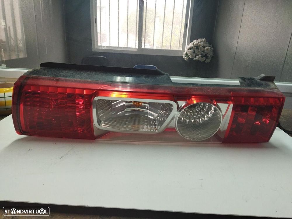 FAROLIM TRASEIRO ESQUERDO CITROEN JUMPER FURGÃO 2012 - - 4