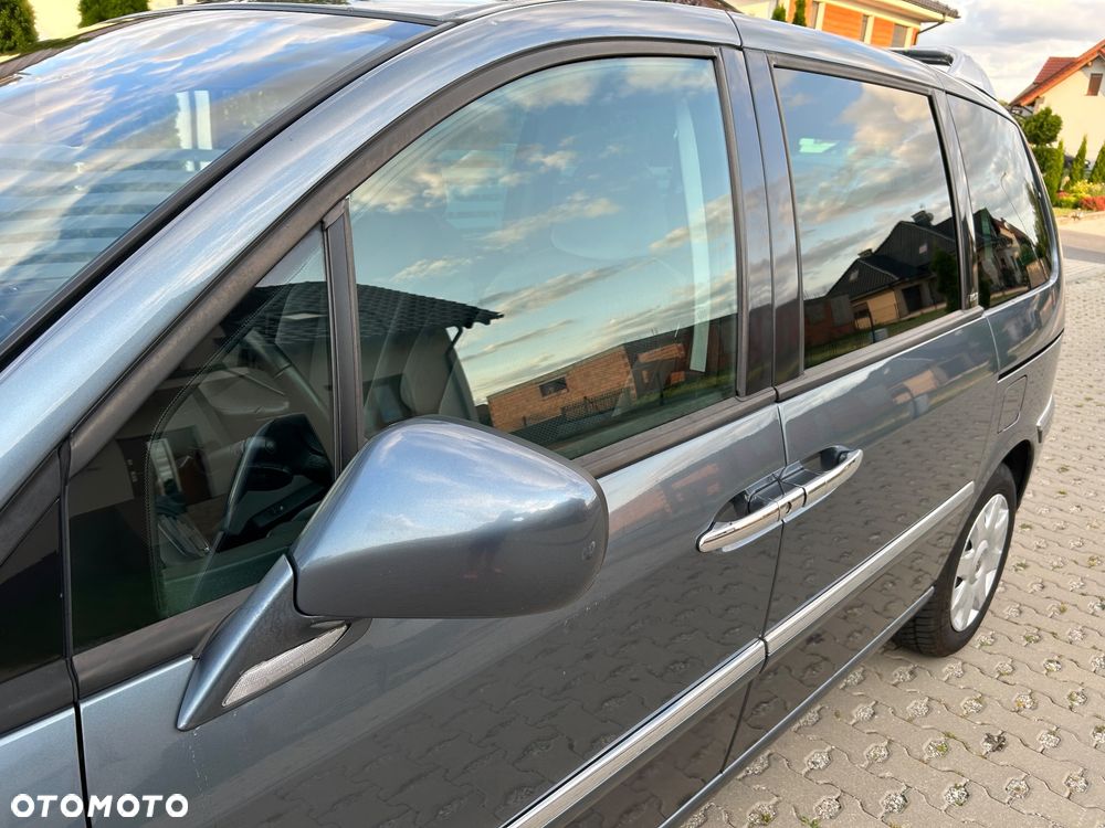 Peugeot 807 HDi 165 Premium - 11