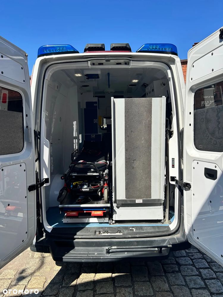 Volkswagen Crafter - 13