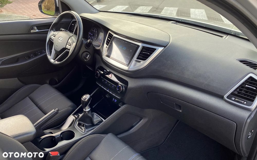 Hyundai Tucson blue 1.7 CRDi 2WD Style - 17