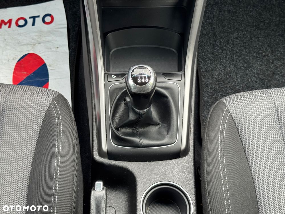 Hyundai i30 blue Kombi 1.6 GDi Style - 20