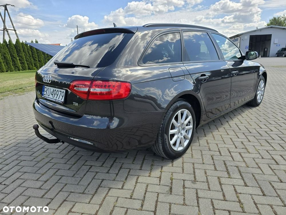 Audi A4 Avant - 10
