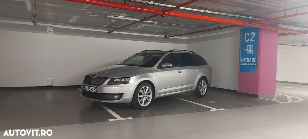 Skoda Octavia 2.0 TDI STYLE DSG - 3