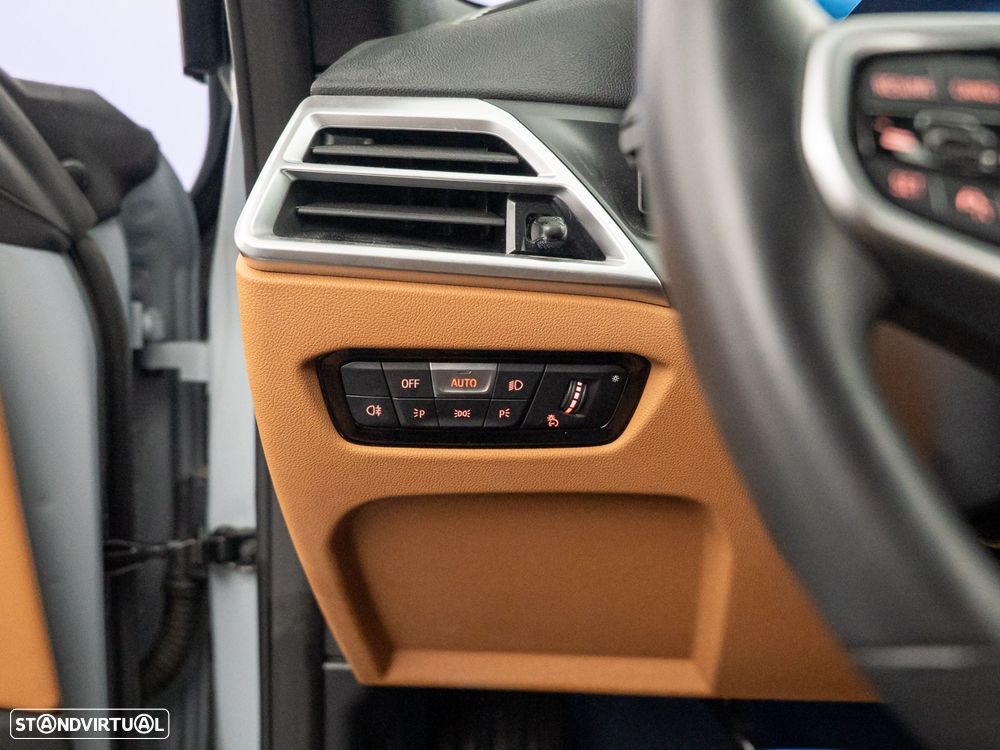 BMW i4 - 23