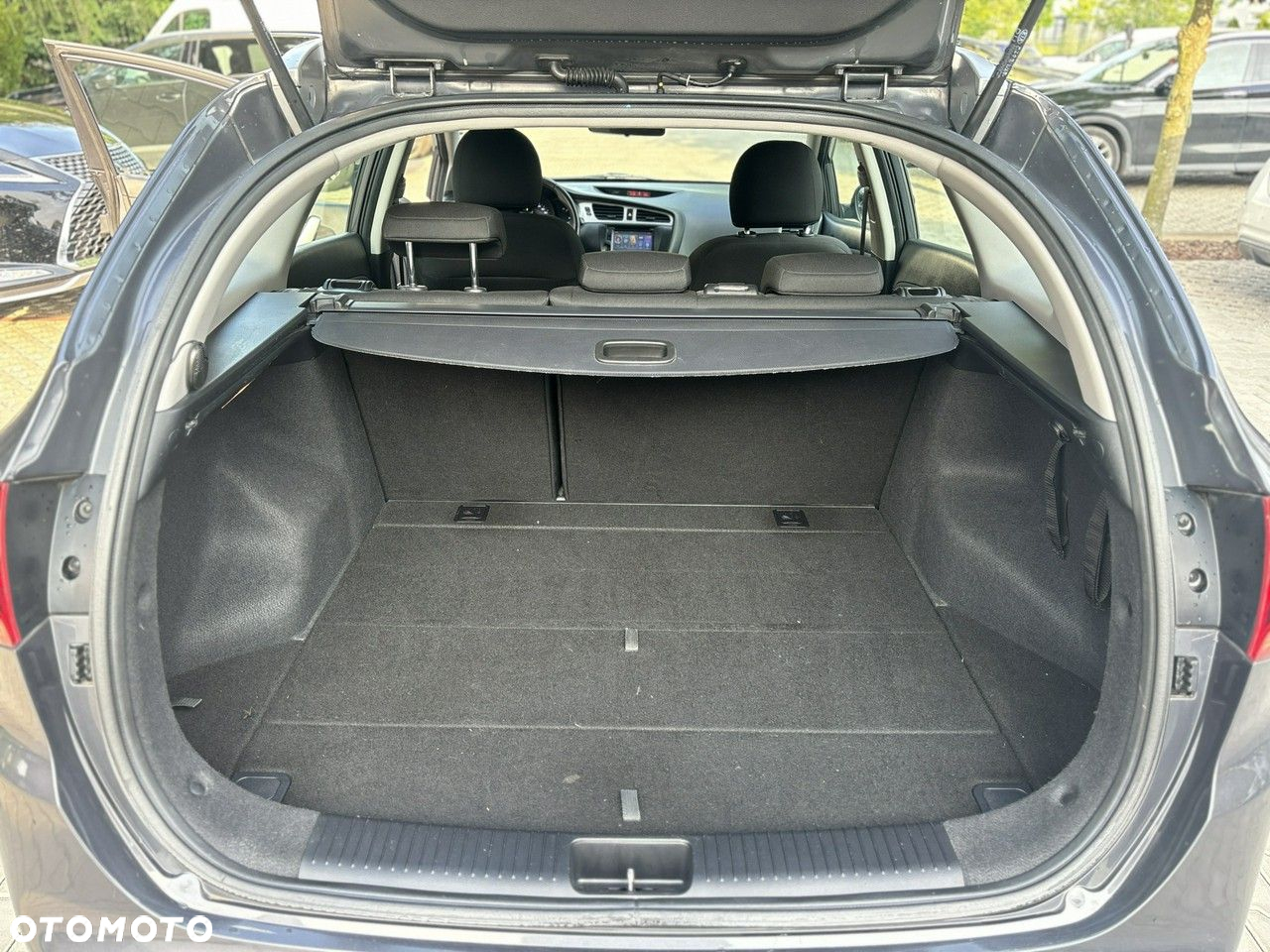 Kia Ceed - 26