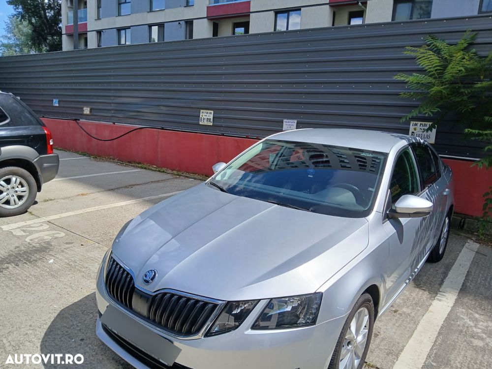 Skoda Octavia 1.6 TDI DSG Ambition - 2