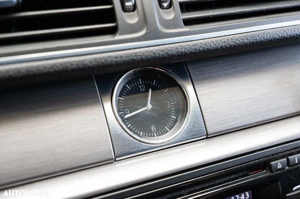 Volkswagen Passat 2.0 TDI DSG Comfortline - 17