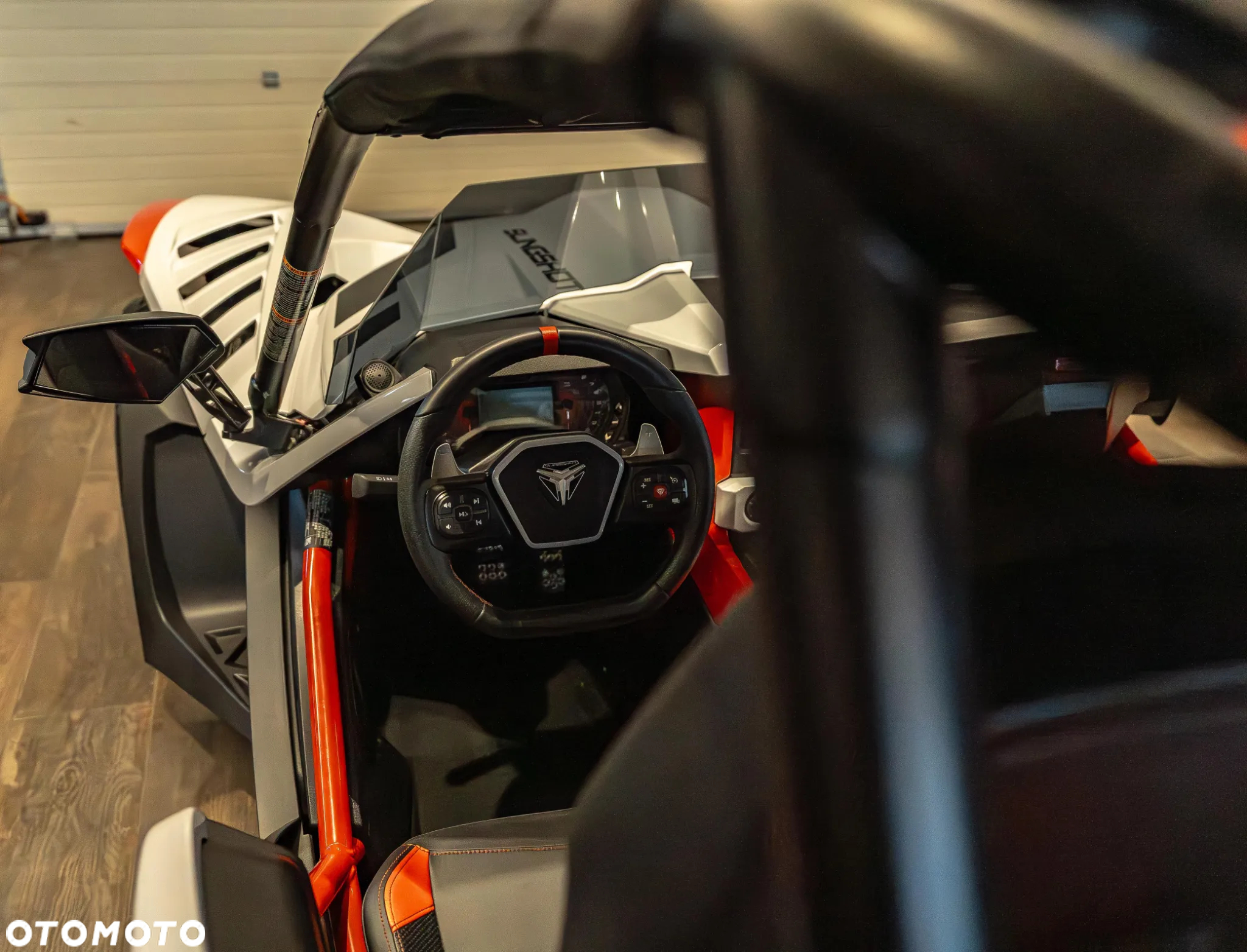 Polaris Inny - 16