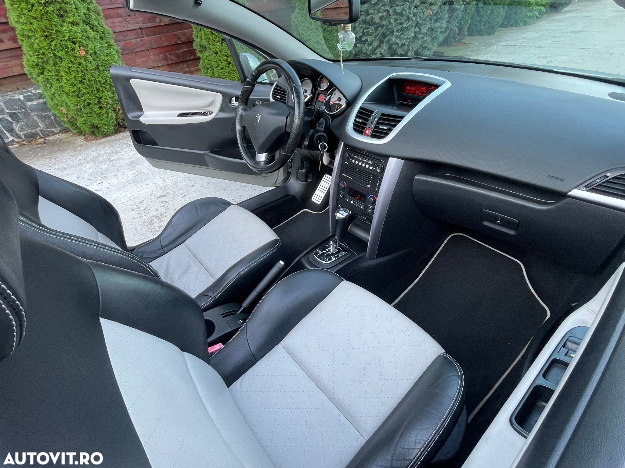 Peugeot 207 120 Automatik Premium - 30