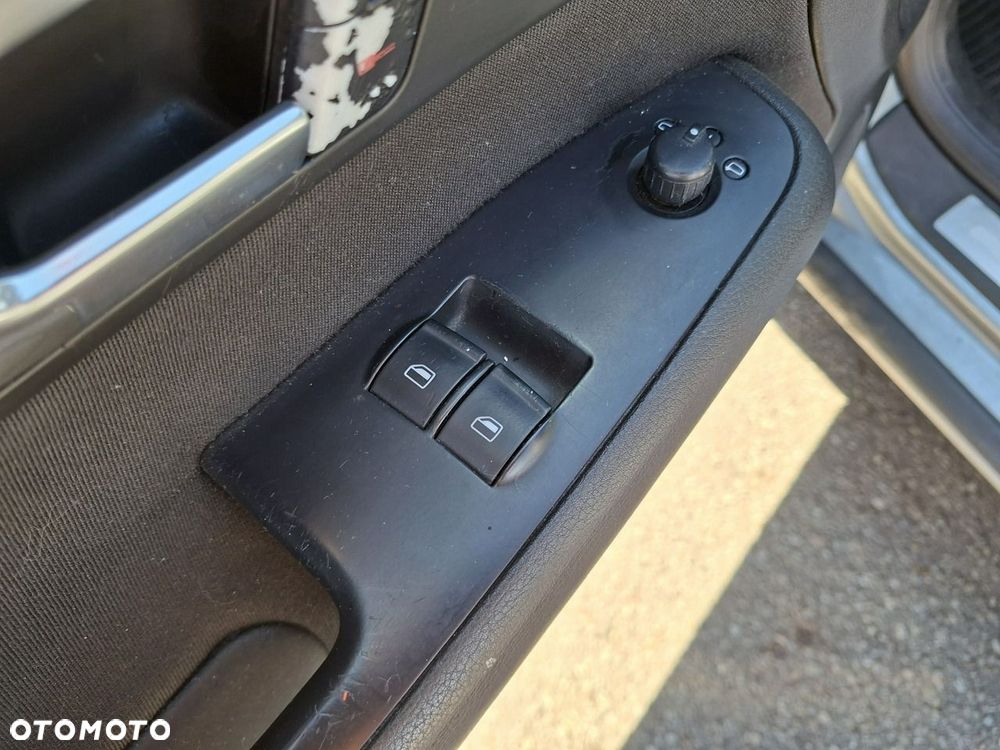 Audi A4 Avant 2.0 TDI - 15