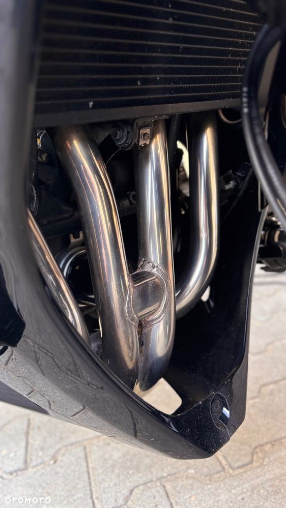 Suzuki GSX - 18