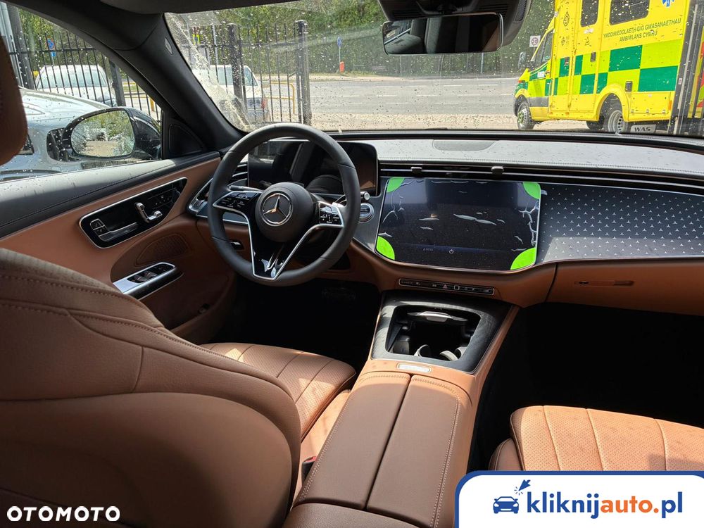 Mercedes-Benz Klasa E 220 d mHEV 4-Matic Exclusive 9G-Tronic - 6