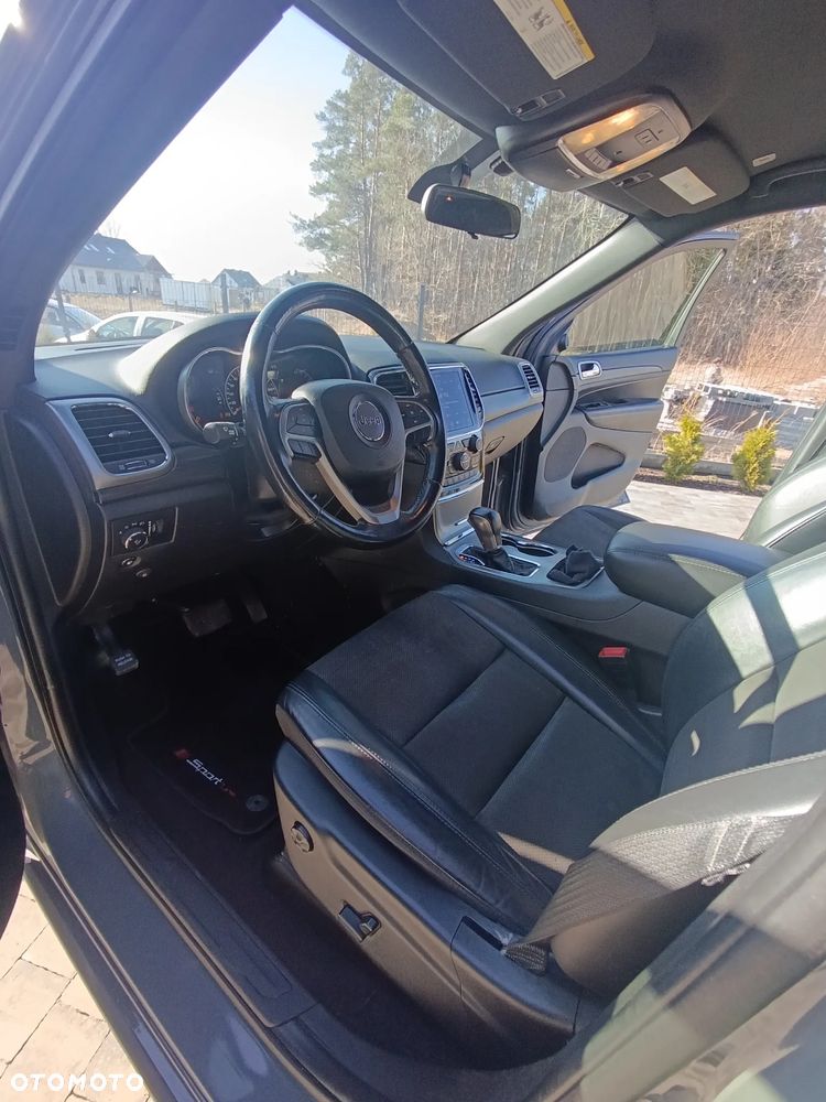 Jeep Grand Cherokee - 4