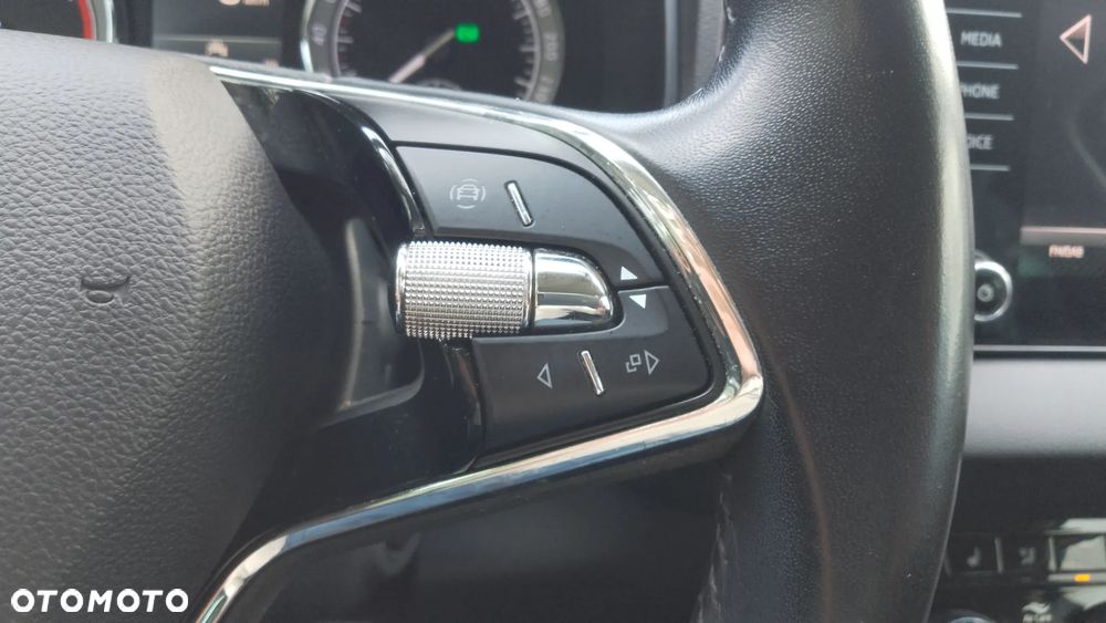 Skoda Karoq 1.5 TSI ACT GPF 4x2 Ambition DSG - 22