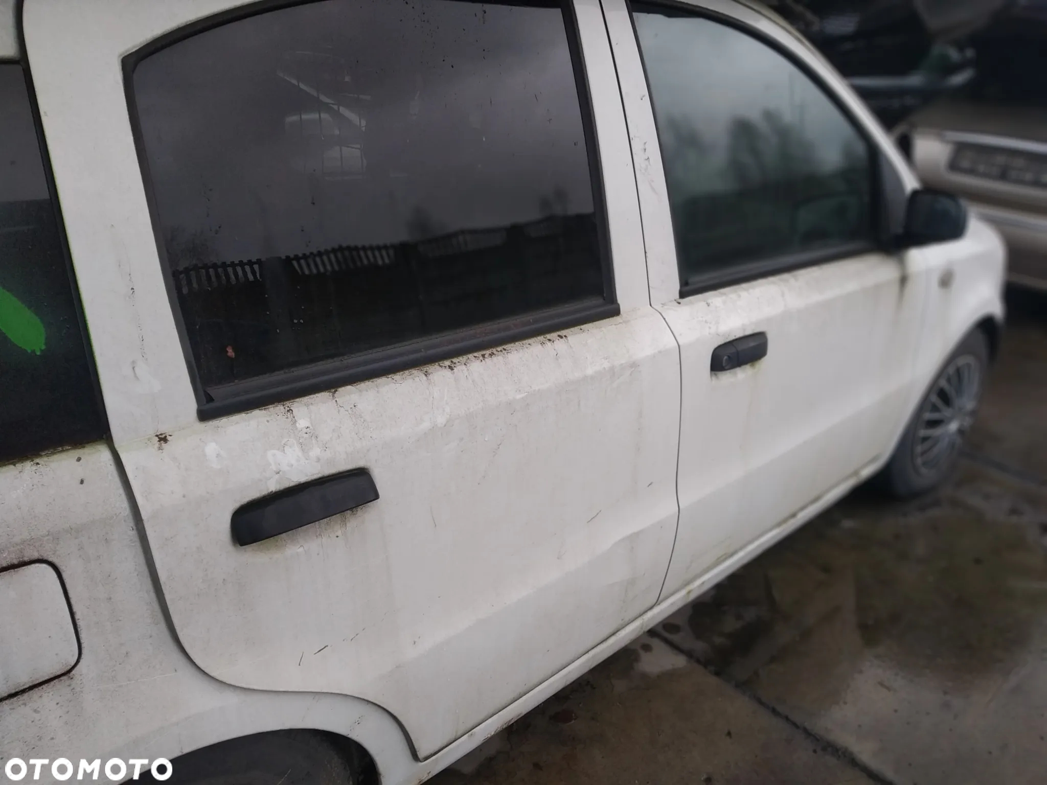 FIAT PANDA II 03-06 1.1 8V ZBIORNIK WYRÓWNAWCZY PLYNU CHLODNICZEGO - 14