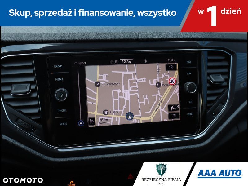 Volkswagen T-Roc - 17