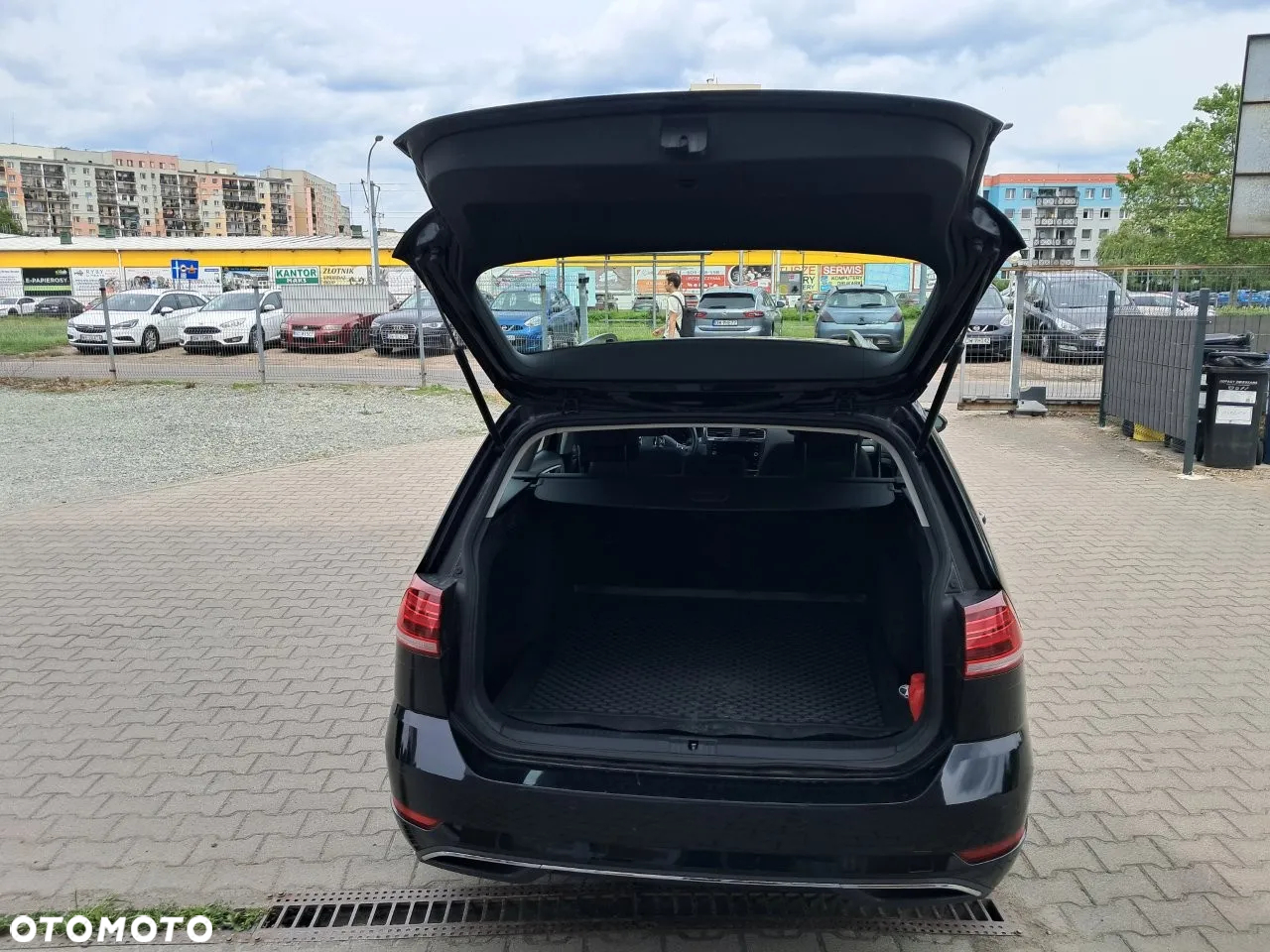 Volkswagen Golf VII 1.6 TDI BMT Comfortline - 11