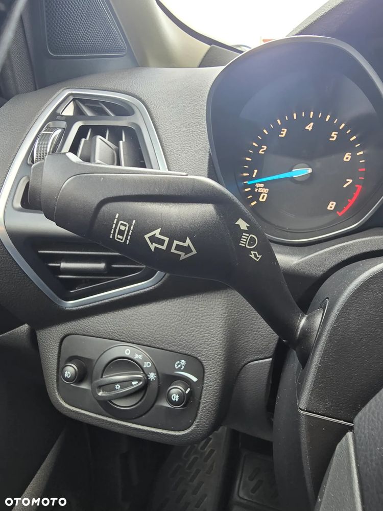 Ford Kuga 1.6 EcoBoost 4x4 Titanium - 19